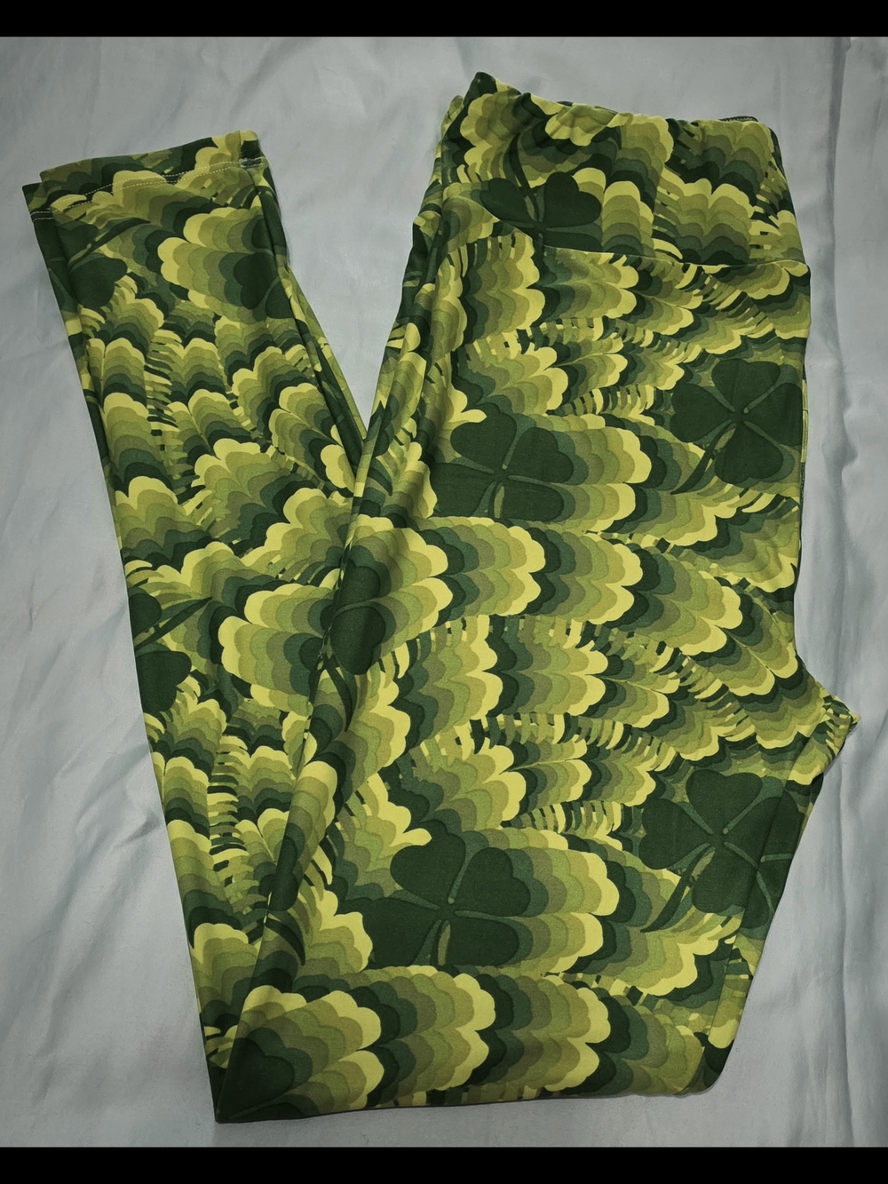 LuLaRoe St Patrick's Day Shamrock Leggings Tall&Curvy Sz 12-18